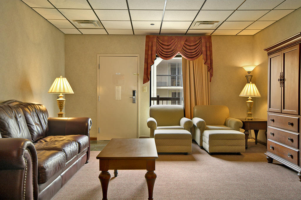 Baymont By Wyndham Johnson City Bagian luar foto